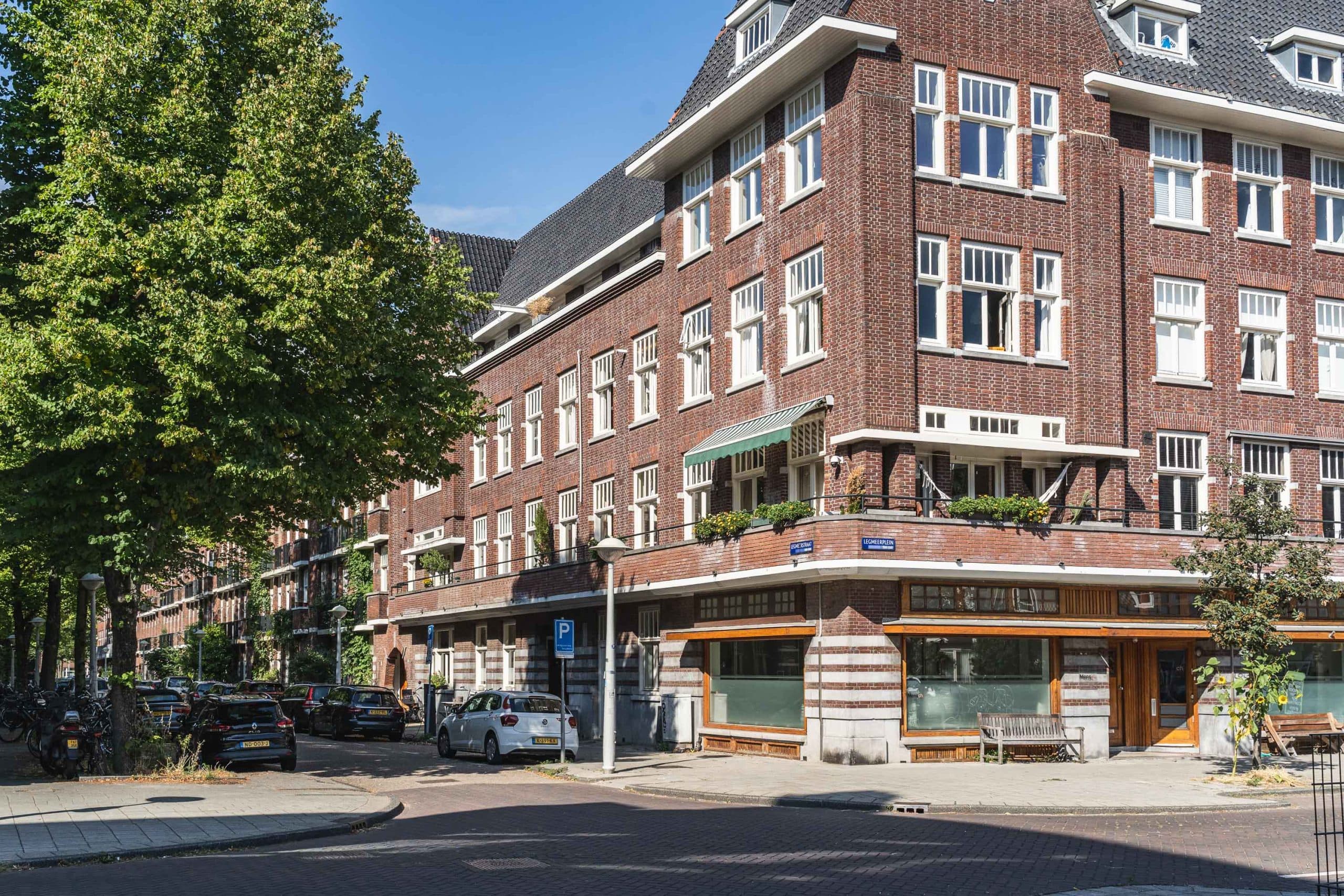 Portefeuille Amsterdam en Rotterdam